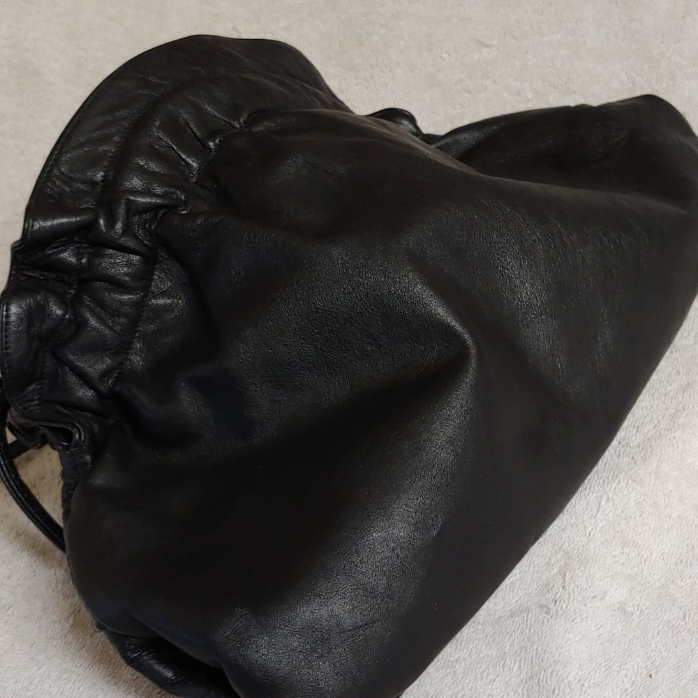 Leon's New York leather bag... Beautiful - Picture 15 of 15